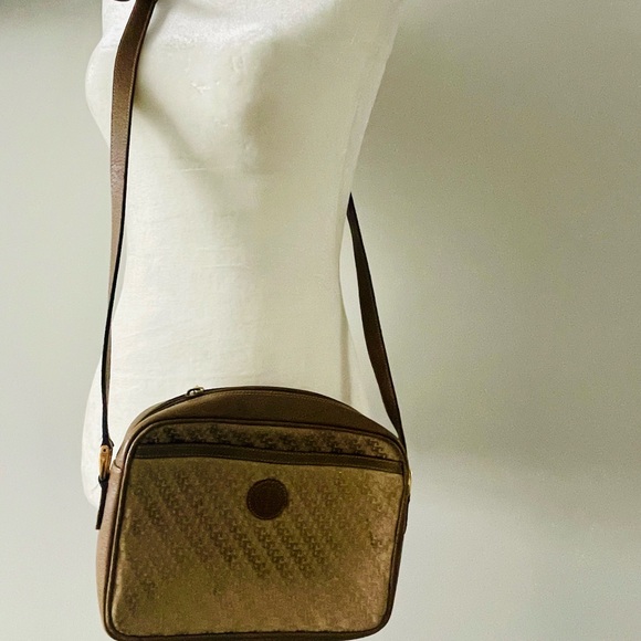 Gucci Tan and Brown Crossbody Bag - Picture 5 of 9
